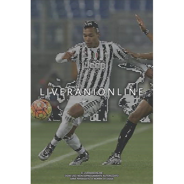 TIM CUP 2015-2016 Quarti di finale - Roma - 20.01.2016 - Stadio Olimpico - SS Lazio vs Juventus - nella foto: Alex Sandro / Ph.Corradetti - AG. Aldo Liverani Sas / AGENZIA ALDO LIVERANI SAS