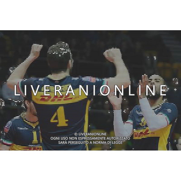 Gdynia, Gdynia Arena 21.01.2016 PLUSLIGA PLPS SIATKOWKA LIGA MISTRZOW CEV MEZCZYZN LOTOS TREFL GDANSK MECZ Lotos Trefl Gdansk vs DHL Modena CEV VOLLEYBALL CHAMPIONS LEAGUE GAME Lotos Trefl Gdansk vs DHL Modena NZ radosc celebration , earvin ngapeth , FOT. WOJCIECH FIGURSKI / 058sport.pl / NEWSPIX.PL --- Newspix.pl / AGENZIA ALDO LIVERANI SAS - ITALY ONLY EDITORIAL USE ONLY