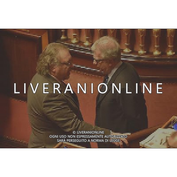 Discussione della mozione di sfiducia al Governo Renzi - Palazzo Madama - Roma - 27.01.2016 - nella foto: Mario Michele Giarrusso e Luigi Zanda / Ph.Corradetti - Ag. Aldo Liverani Sas / AGENZIA ALDO LIVERANI SAS 