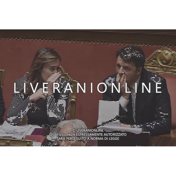 Discussione della mozione di sfiducia al Governo Renzi - Palazzo Madama - Roma - 27.01.2016 nella foto: Maria Elena Boschi con Matteo Renzi / Ph.Corradetti - Ag. Aldo Liverani Sas 