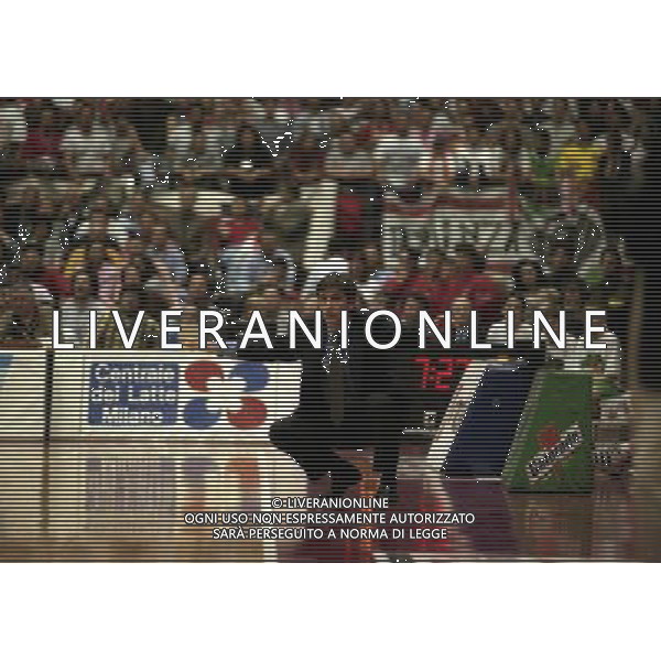 MILANO FINALE SCUDETTO STEFANEL MILANO .TEAM SISTEM BOLOGNA 1996 NELLA FOTO BOGDAN TANJEVIC AG ALDO LIVERANI SAS