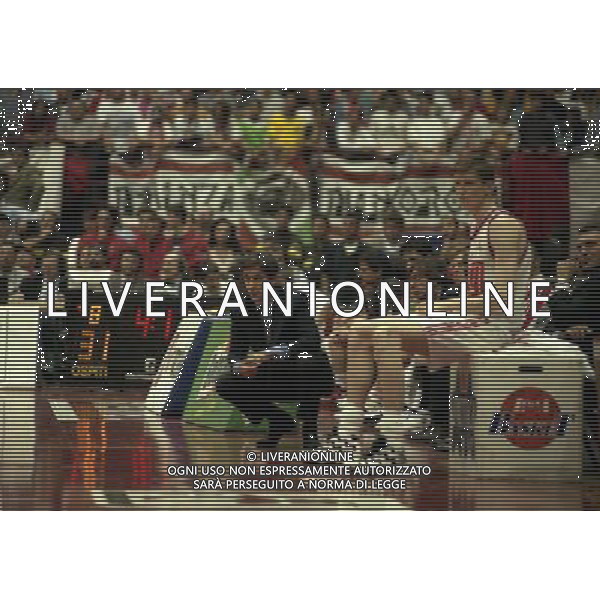 MILANO FINALE SCUDETTO STEFANEL MILANO .TEAM SISTEM BOLOGNA 1996 NELLA FOTO BOGDAN TANJEVIC E GREGOR FUCKA AG ALDO LIVERANI SAS