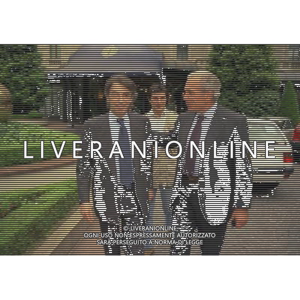MILANO 27-05-1998 INCONTRO ALL\'HOTEL PRINCIPE DI SAVOIA TRA MASSIMO MORATTI EGIUSEPPE GAZZONI FRASCARA NELLA FOTO GIUSEPPE GAZZONI FRASCARA E MASSIMO MORATTI AG ALDO LIVERANI SAS