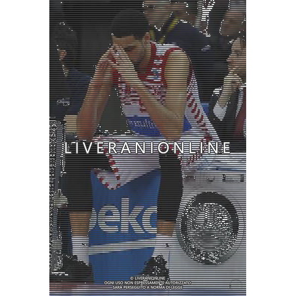 Lega Basket serie A, 3» giornata di ritorno, Consultinvest Pesaro vs Openjobmetis Varese 31/01/2016 nella foto: DAYE, PENSIEROSO, ph.CLAUDIO ZAMAGNI/AGENZIA ALDO LIVERANI S.A.S.