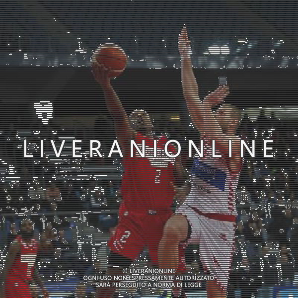 Lega Basket serie A, 3» giornata di ritorno, Consultinvest Pesaro vs Openjobmetis Varese 31/01/2016 nella foto: WAYNS E LYDEKA AL FERRO, ph.CLAUDIO ZAMAGNI/AGENZIA ALDO LIVERANI S.A.S.