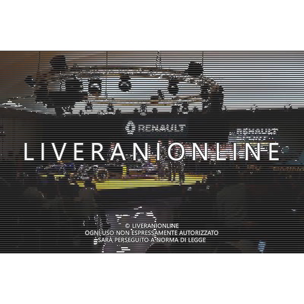 Frederic Vasseur (FRA) Renault Sport Formula One Team Racing Director, Carlos Ghosn (FRA) Chairman of Renault, Kevin Magnussen (DEN) Renault Sport Formula One Team, Jolyon Palmer (GBR), Renault Sport Formula One Team and Esteban Ocon (FRA), Renault Sport Formula One Team 03.02.2016. Renault Sport Formula One Team RS16 Launch, Renault Technocentre, Paris, France./ Ag. Aldo Liverani Sas - Italy only editorial use only