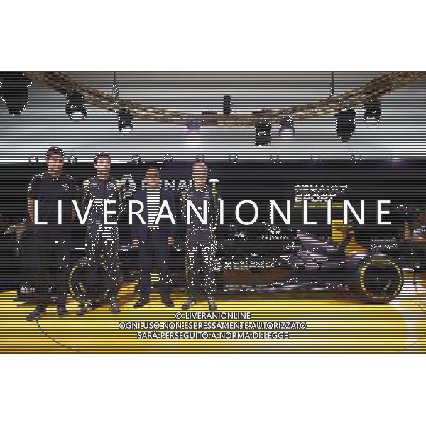 (L to R): Esteban Ocon (FRA) Renault Sport Formula One Team Test Driver with Jolyon Palmer (GBR) Renault Sport Formula One Team; Carlos Ghosn (FRA) Chairman of Renault and Kevin Magnussen (DEN) Renault Sport Formula One Team. 03.02.2016. Renault Sport Formula One Team RS16 Launch, Renault Technocentre, Paris, France. / Ag. Aldo Liverani Sas - Italy only editorial use only