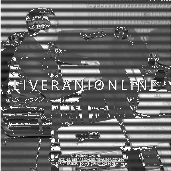 MILANO 1968 FRANCO CARRARO PRESIDENTE DEL MILAN NEL SUO STUDIO NELLA FOTO FRANCO CARRARO PRESIDENTE DEL MILAN AG ALDO LIVERANI SAS 