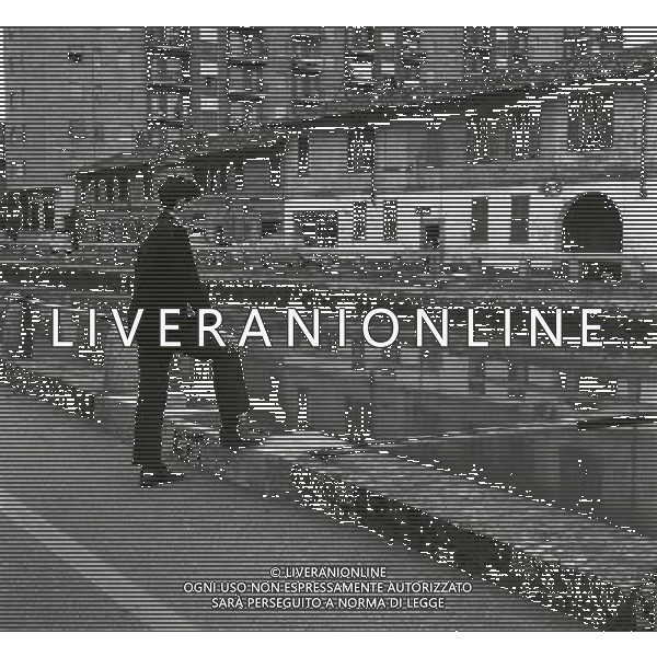 1970 MILANO NAVIGLIO MILANESE PORTA TICINESE NELLA FOTO PORTA TICINESE SUI NAVIGLI AG ALDO LIVERANI SAS 