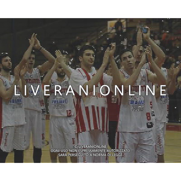 Basket serie B, Girone A, 20» giornata, NTS Basket Rimini Crabs vs Tramec Cento, 07/02/2016, nella foto: LA TRAMEC CENTO APPLAUDE, Ph.CLAUDIO ZAMAGNI/AGENZIA ALDO LIVERANI S.A.S.