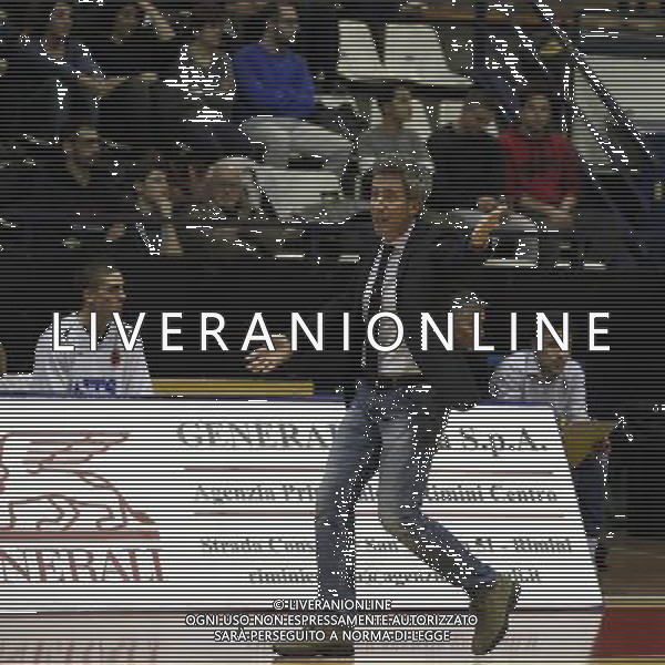 Basket serie B, Girone A, 20» giornata, NTS Basket Rimini Crabs vs Tramec Cento, 07/02/2016, nella foto: IL COACH BERNARDI, AGITATO, Ph.CLAUDIO ZAMAGNI/AGENZIA ALDO LIVERANI S.A.S.