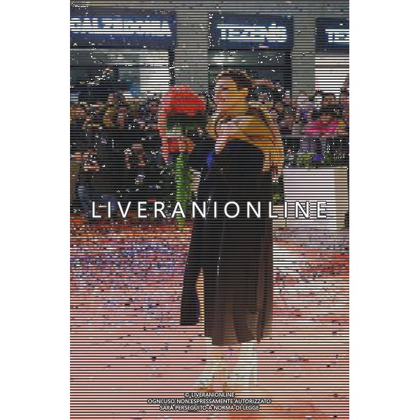66mo Festival della canzone italiana SanRemo 08 febbraio 2016 nella foto la sfilata sulla passerella del red carpet dei cantanti partecipanti al teatro Ariston - Arisa ©Gazzaniga / AGENZIA ALDO LIVERANI SAS 