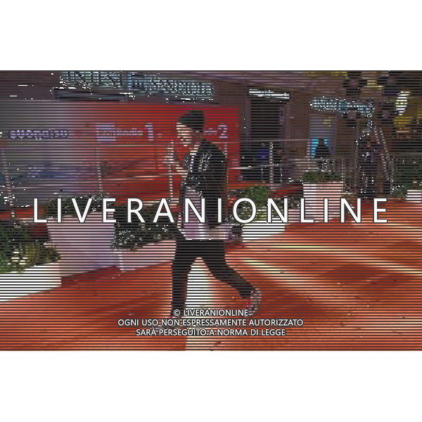 66mo Festival della canzone italiana SanRemo 08 febbraio 2016 nella foto la sfilata sulla passerella del red carpet dei cantanti partecipanti al teatro Ariston - Clementino ©Gazzaniga / AGENZIA ALDO LIVERANI SAS 