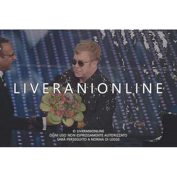 PRIMA SERATA 66mo FESTIVAL DELLA CANZONE ITALIANA DI SANREMO 09 FEBBRAIO 2016 NELLA FOTO CARLO CONTI CON SIR ELTON JOHN ©GAZZANIGA / AGENZIA ALDO LIVERANI SAS 