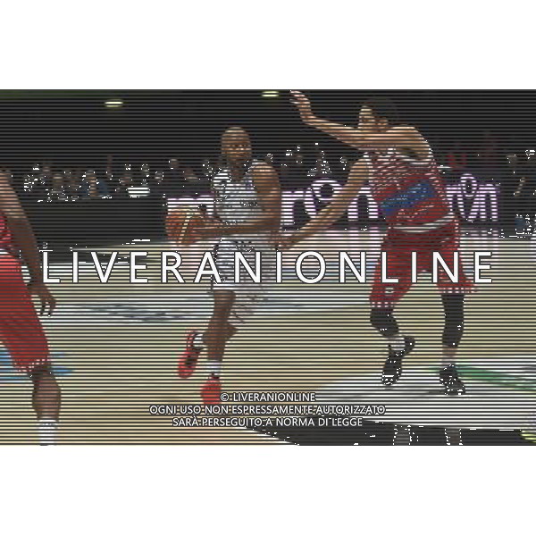 OBIETTIVO LAVORO BOLOGNA - CONSULTINVEST PESARO CAMPIONATO BASKET SERIE A 09 FEBBRAIO 2016 NELLA FOTO HASBROUCK ©OPTIMAFOTO / AGENZIA ALDO LIVERANI SAS 