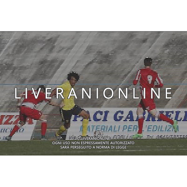 F.C. FORLí vs F.C.D. ALTOVICENTINO, Campionato di Calcio Serie D, Girone D, 26» giornata, 10/02/2016, nella foto: ODOGWU, TRATTENUTO DA VESI, ph.CLAUDIO ZAMAGNI/AGENZIA ALDO LIVERANI S.A.S.