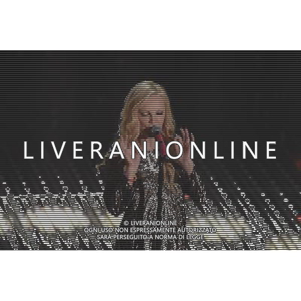 SECONDA SERATA 66mo FESTIVAL DELLA CANZONE ITALIANA DI SANREMO 10 FEBBRAIO 2016 NELLA FOTO PATTY PRAVO ©GAZZANIGA / AGENZIA ALDO LIVERANI SAS 