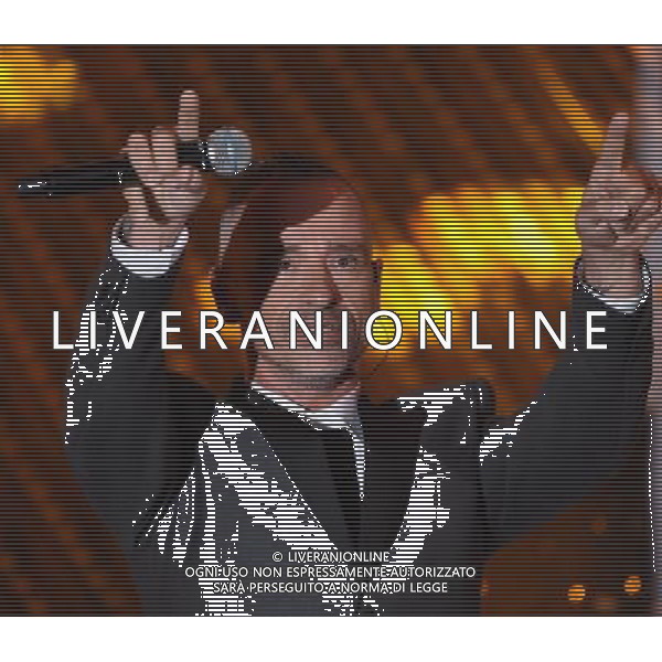 SECONDA SERATA 66mo FESTIVAL DELLA CANZONE ITALIANA DI SANREMO 10 FEBBRAIO 2016 NELLA FOTO EROS RAMAZZOTTI ©GAZZANIGA / AGENZIA ALDO LIVERANI SAS 