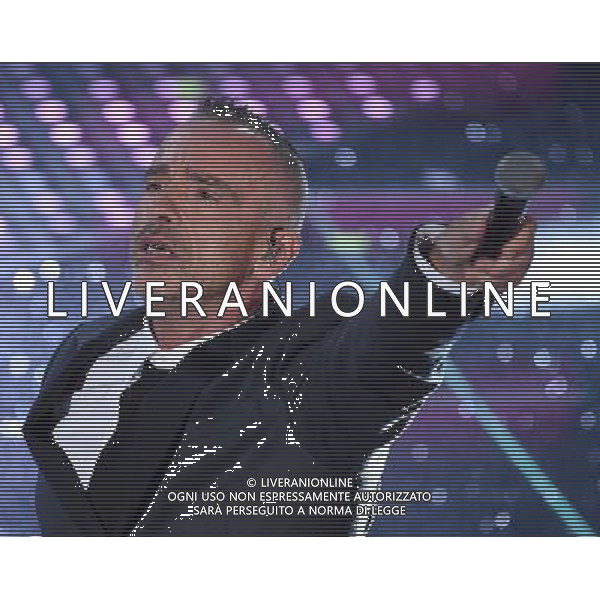 SECONDA SERATA 66mo FESTIVAL DELLA CANZONE ITALIANA DI SANREMO 10 FEBBRAIO 2016 NELLA FOTO EROS RAMAZZOTTI ©GAZZANIGA / AGENZIA ALDO LIVERANI SAS 