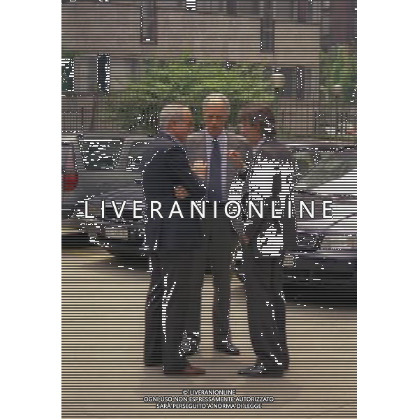 MILANO- 03-06-1998 LEGA CALCIO VIA ROSSELLINI RIUNIONE PRESIDENTI NELLA FOTO SANDRO MAZZOLA CON MASSIMO MORATTI E GIAN MARIA VISCONTI DI MODRONE AG ALDO LIVERANI SAS