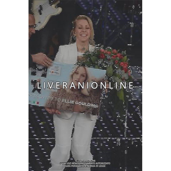 SECONDA SERATA 66mo FESTIVAL DELLA CANZONE ITALIANA DI SANREMO 10 FEBBRAIO 2016 NELLA FOTO ELLIE GOULDING Â©GAZZANIGA / AGENZIA ALDO LIVERANI SAS 