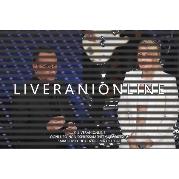 SECONDA SERATA 66mo FESTIVAL DELLA CANZONE ITALIANA DI SANREMO 10 FEBBRAIO 2016 NELLA FOTO CARLO CONTI CON ELLIE GOULDING ©GAZZANIGA / AGENZIA ALDO LIVERANI SAS 