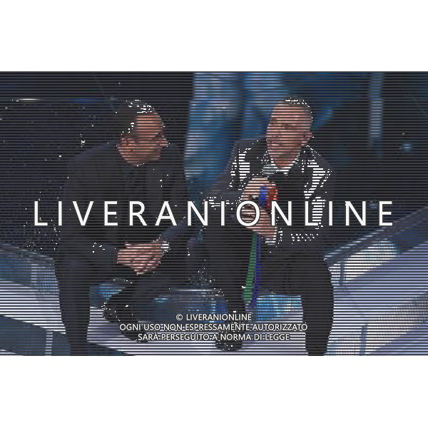 SECONDA SERATA 66mo FESTIVAL DELLA CANZONE ITALIANA DI SANREMO 10 FEBBRAIO 2016 NELLA FOTO CARLO CONTI CON EROS RAMAZZOTTI ©GAZZANIGA / AGENZIA ALDO LIVERANI SAS 