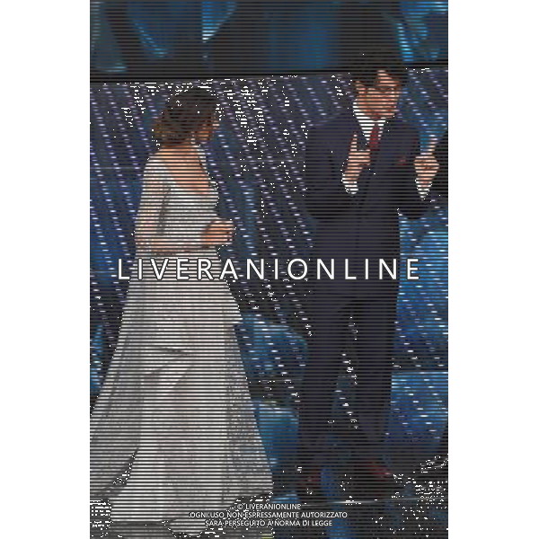 SECONDA SERATA 66mo FESTIVAL DELLA CANZONE ITALIANA DI SANREMO 10 FEBBRAIO 2016 NELLA FOTO MADALINA GHENEA CON GABRIEL GARKO ©GAZZANIGA / AGENZIA ALDO LIVERANI SAS 