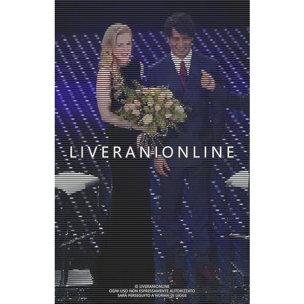 SECONDA SERATA 66mo FESTIVAL DELLA CANZONE ITALIANA DI SANREMO 10 FEBBRAIO 2016 NELLA FOTO NICOLE KIDMAN CON GABRIEL GARKO ©GAZZANIGA / AGENZIA ALDO LIVERANI SAS 