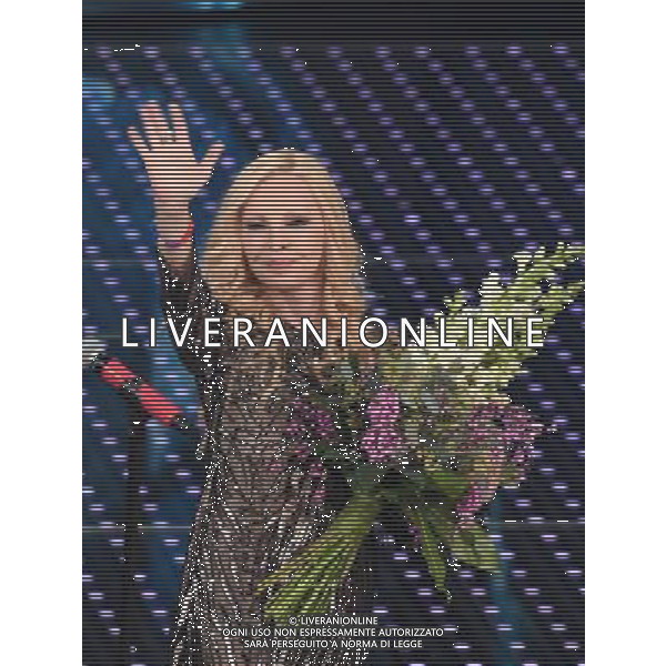 SECONDA SERATA 66mo FESTIVAL DELLA CANZONE ITALIANA DI SANREMO 10 FEBBRAIO 2016 NELLA FOTO PATTY PRAVO ©GAZZANIGA / AGENZIA ALDO LIVERANI SAS 
