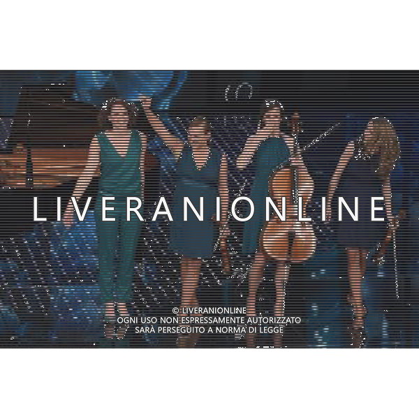 SECONDA SERATA 66mo FESTIVAL DELLA CANZONE ITALIANA DI SANREMO 10 FEBBRAIO 2016 NELLA FOTO LE SALUT SALON - Il quartetto di musiciste da camera di Amburgo ©GAZZANIGA / AGENZIA ALDO LIVERANI SAS 