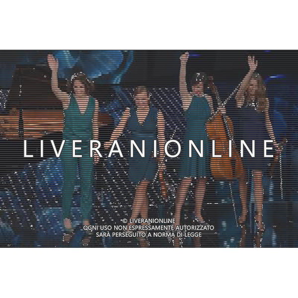 SECONDA SERATA 66mo FESTIVAL DELLA CANZONE ITALIANA DI SANREMO 10 FEBBRAIO 2016 NELLA FOTO LE SALUT SALON - Il quartetto di musiciste da camera di Amburgo ©GAZZANIGA / AGENZIA ALDO LIVERANI SAS 
