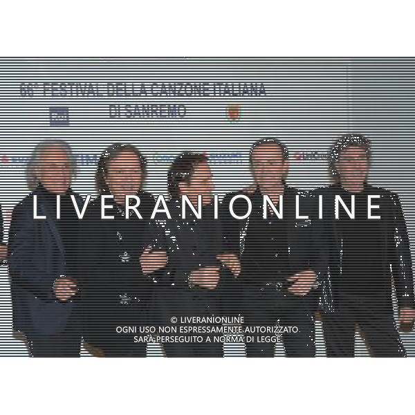 Photocall dei Pooh al 66mo Festival della canzone italiana SanRemo 11 febbraio 2016 nella foto Riccardo Fogli, Red Canzian, Roby Facchinetti, Dodi Battaglia e Stefano D\'Orazio premiati per i 50 anni di carriera © Gazzaniga / AGENZIA ALDO LIVERANI SAS 