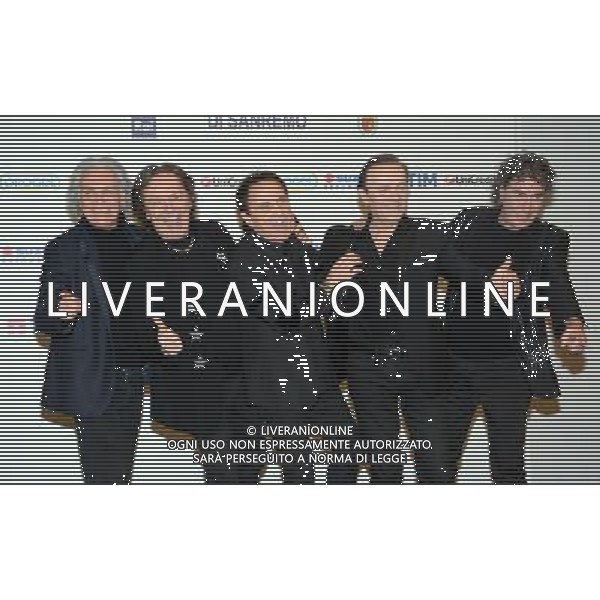 Photocall dei Pooh al 66mo Festival della canzone italiana SanRemo 11 febbraio 2016 nella foto Riccardo Fogli, Red Canzian, Roby Facchinetti, Dodi Battaglia e Stefano D\'Orazio premiati per i 50 anni di carriera © Gazzaniga / AGENZIA ALDO LIVERANI SAS 