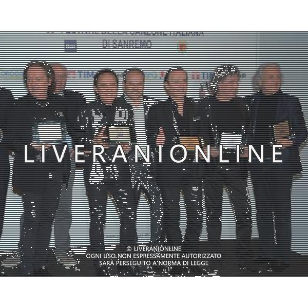 Photocall dei Pooh al 66mo Festival della canzone italiana SanRemo 11 febbraio 2016 nella foto Riccardo Fogli, Red Canzian, Roby Facchinetti, Dodi Battaglia e Stefano D\'Orazio premiati per i 50 anni di carriera © Gazzaniga / AGENZIA ALDO LIVERANI SAS 