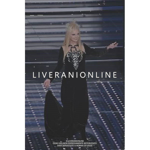 TERZA SERATA 66mo FESTIVAL DELLA CANZONE ITALIANA DI SANREMO 11 FEBBRAIO 2016 NELLA FOTO PATTY PRAVO © Gazzaniga / AGENZIA ALDO LIVERANI SAS 