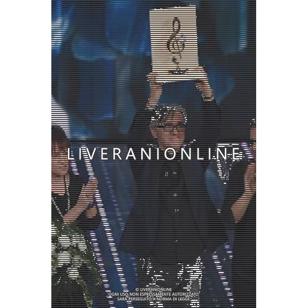 TERZA SERATA 66mo FESTIVAL DELLA CANZONE ITALIANA DI SANREMO 11 FEBBRAIO 2016 NELLA FOTO STADIO CANTANO LUCIO DALLA - Gaetano Curreri © Gazzaniga / AGENZIA ALDO LIVERANI SAS