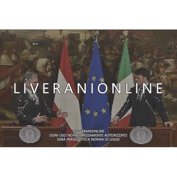Roma - 12.02.2016 - Palazzo Chigi - Il Presidente del Consiglio dei Ministri Matteo Renzi incontra il cancelliere austriaco Werner Faymann - nella foto: Matteo Renzi e Werner Faymann / Ph. Corradetti - Ag. Aldo Liverani Sas