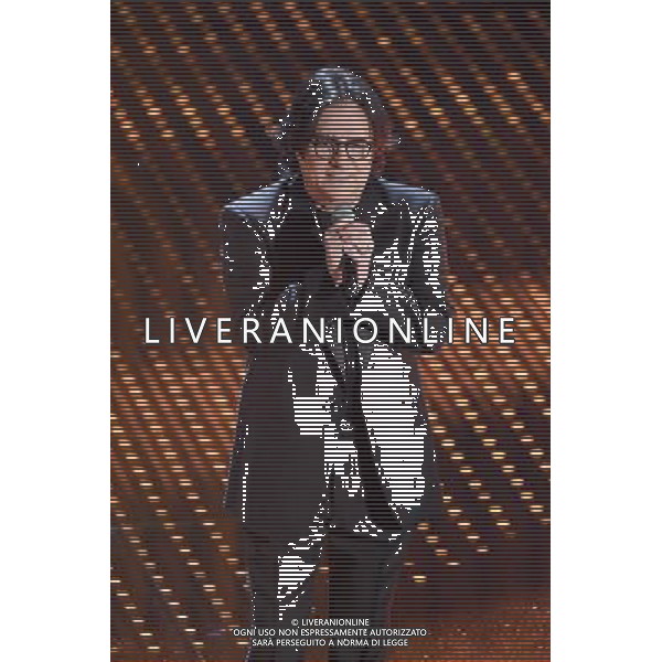 QUINTA ED ULTIMA SERATA 66mo FESTIVAL DELLA CANZONE ITALIANA DI SANREMO 13 FEBBRAIO 2016 NELLA FOTO RENATO ZERO ©Gazzaniga / AGENZIA ALDO LIVERANI SAS 
