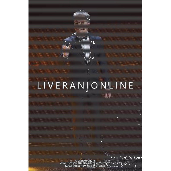 QUINTA ED ULTIMA SERATA 66mo FESTIVAL DELLA CANZONE ITALIANA DI SANREMO 13 FEBBRAIO 2016 NELLA FOTO BEPPE FIORELLO ©Gazzaniga / AGENZIA ALDO LIVERANI SAS 