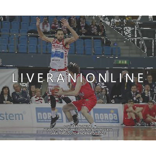 Lega Basket serie A, 5» giornata di ritorno, Consultinvest Pesaro vs Grissin Bon Reggio Emilia 14/02/2016 nella foto: DELLA VALLE MARCATO DA DAYE, ph.CLAUDIO ZAMAGNI/AGENZIA ALDO LIVERANI S.A.S.