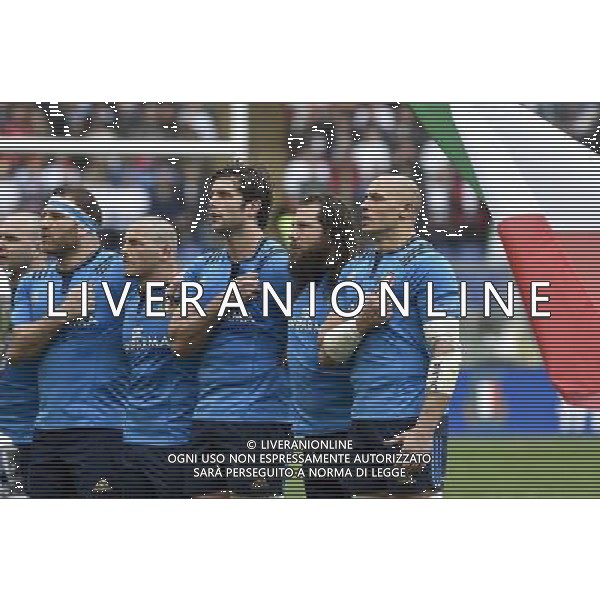 RBS 6 Nazioni Rugby 2016 2 giornata - Italia vs Inghilterra - Roma - 14.02.2016 - Stadio Olimpico - nella foto: gli azzurri durante l\'inno nazionale / Ph. Corradetti - Ag. Aldo Liverani sas/ AGENZIA ALDO LIVERANI SAS 