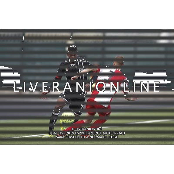 RIMINI vs ROBUR SIENA, Campionato di Calcio Lega Pro, Girone B, 22» giornata, 14/02/2016, nella foto: YAMGA E VARUTTI, ph.CLAUDIO ZAMAGNI/AGENZIA ALDO LIVERANI S.A.S.