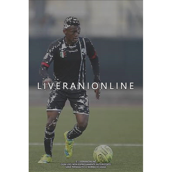 RIMINI vs ROBUR SIENA, Campionato di Calcio Lega Pro, Girone B, 22» giornata, 14/02/2016, nella foto: YAMGA ARTHUR KEVIN, IN AZIONE, ph.CLAUDIO ZAMAGNI/AGENZIA ALDO LIVERANI S.A.S.