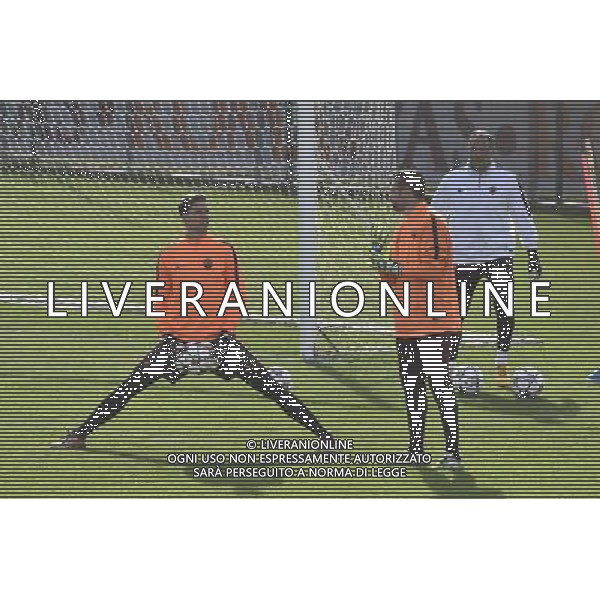UEFA Champions League 2015-2016 Allenamento AS Roma Centro sportivo Fulvio Bernardini - nella foto: Wojciech Szczesny e Morgan De Sanctis / Ph. Corradetti - Ag. Aldo Liverani Sas