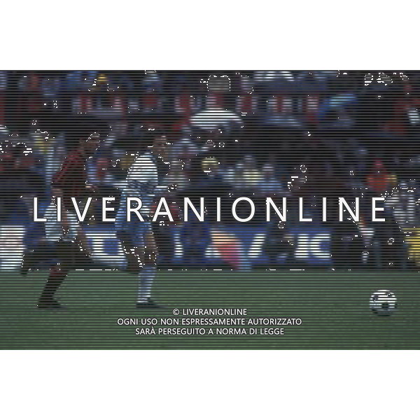 RETROSPETTIVA VINCENZO D\'AMICO CALCIATORE NELLA FOTO VNCENZO D\'AMICO CON LA MAGLIA DELLA LAZIO AG ALDO LIVERANI SAS