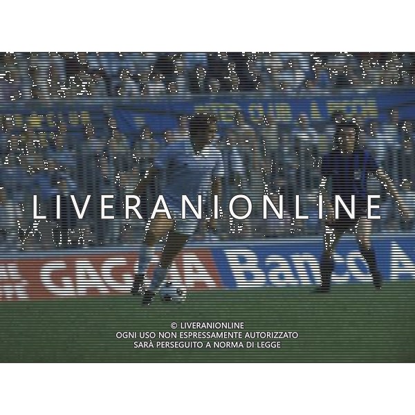 RETROSPETTIVA VINCENZO D\'AMICO CALCIATORE NELLA FOTO VNCENZO D\'AMICO CON LA MAGLIA DELLA LAZIO AG ALDO LIVERANI SAS