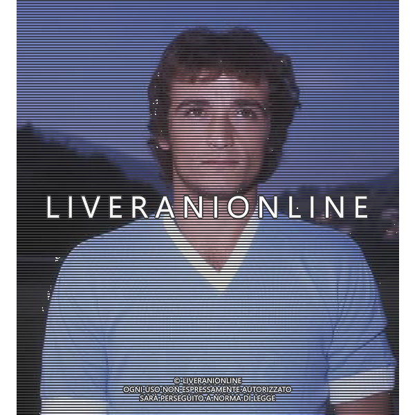 RETROSPETTIVA VINCENZO D\'AMICO CALCIATORE NELLA FOTO VNCENZO D\'AMICO CON LA MAGLIA DELLA LAZIO AG ALDO LIVERANI SAS