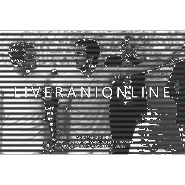 RETROSPETTIVA VINCENZO D\'AMICO CALCIATORE NELLA FOTO VNCENZO D\'AMICO CON LA MAGLIA DELLA LAZIO E GIUSEPPE WILSON AG ALDO LIVERANI SAS