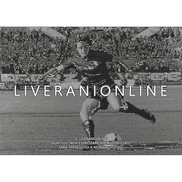 RETROSPETTIVA VINCENZO D\'AMICO CALCIATORE NELLA FOTO VNCENZO D\'AMICON CON LA MAGLIA DEL TORINO AG ALDO LIVERANI SAS